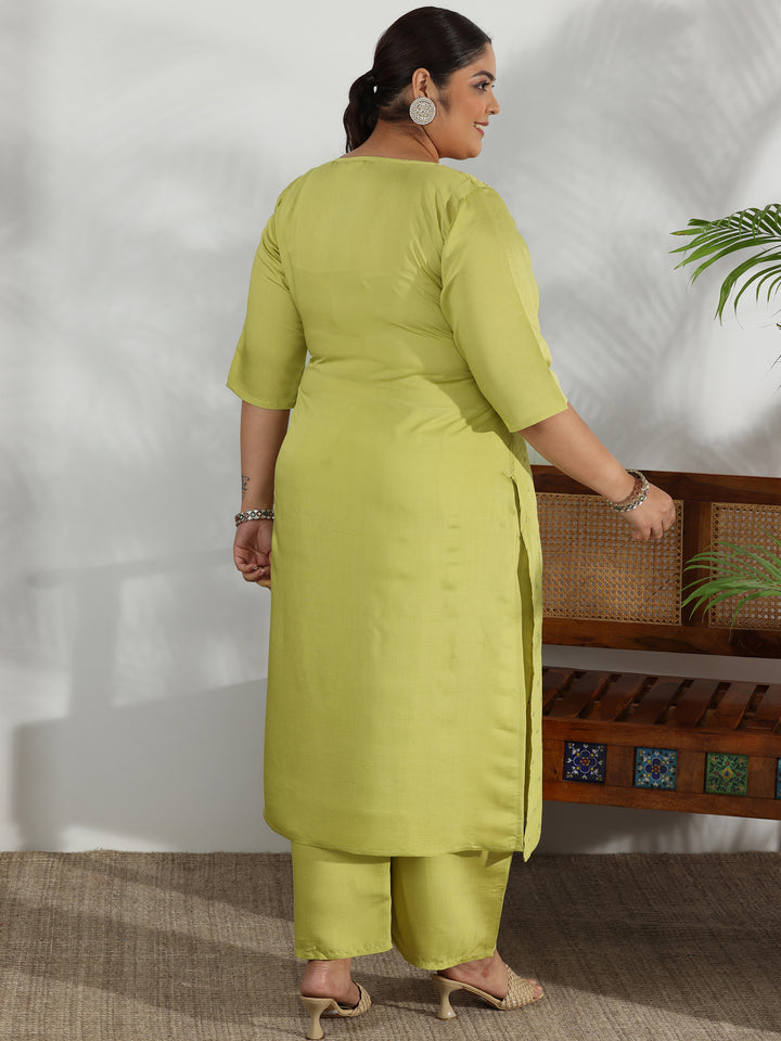 Plus Size Green Embroidered Silk Blend Straight Kurta Set
