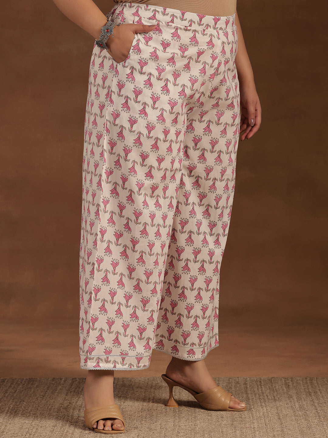 Plus Size Pink Printed Cotton Straight Suit With Dupatta