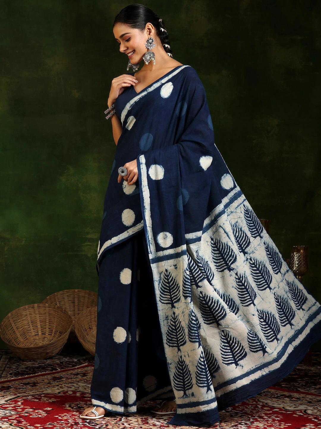 Indigo Printed Cotton Saree With Unstitched Blouse Piece