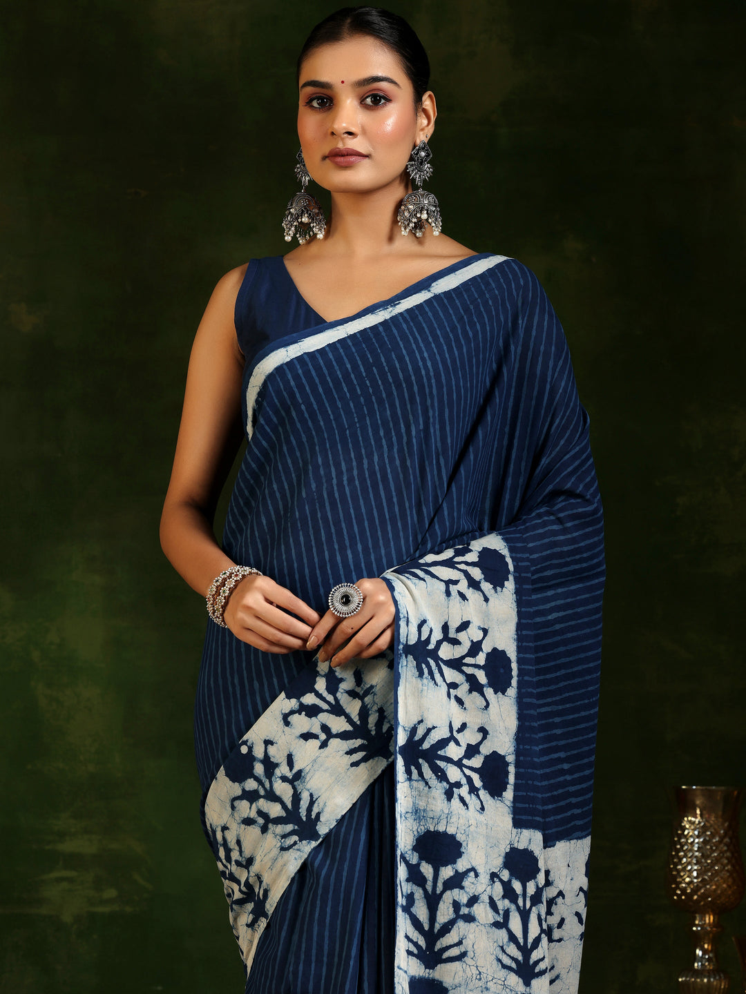Indigo Printed Cotton Saree With Unstitched Blouse Piece