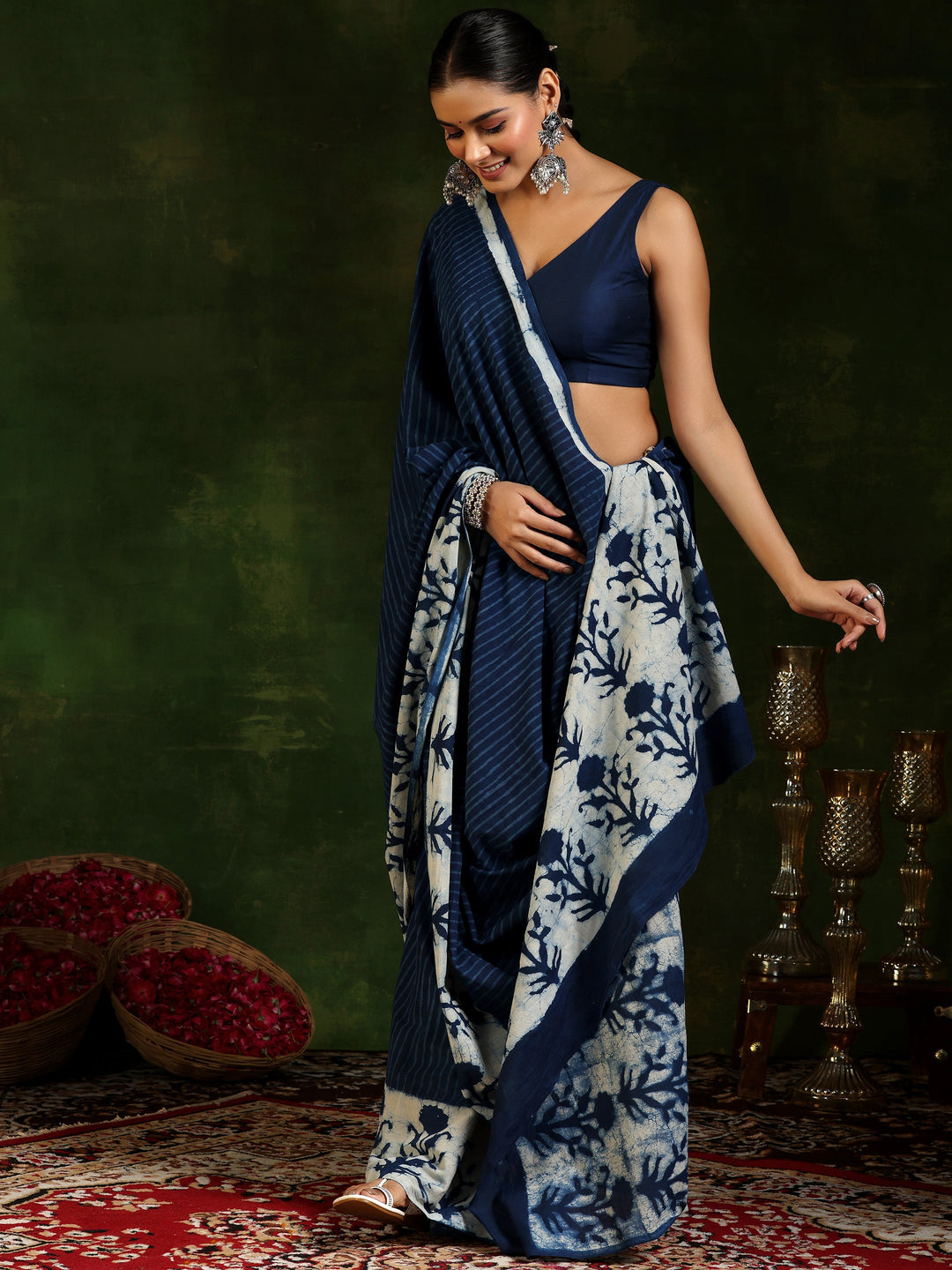 Indigo Printed Cotton Saree With Unstitched Blouse Piece