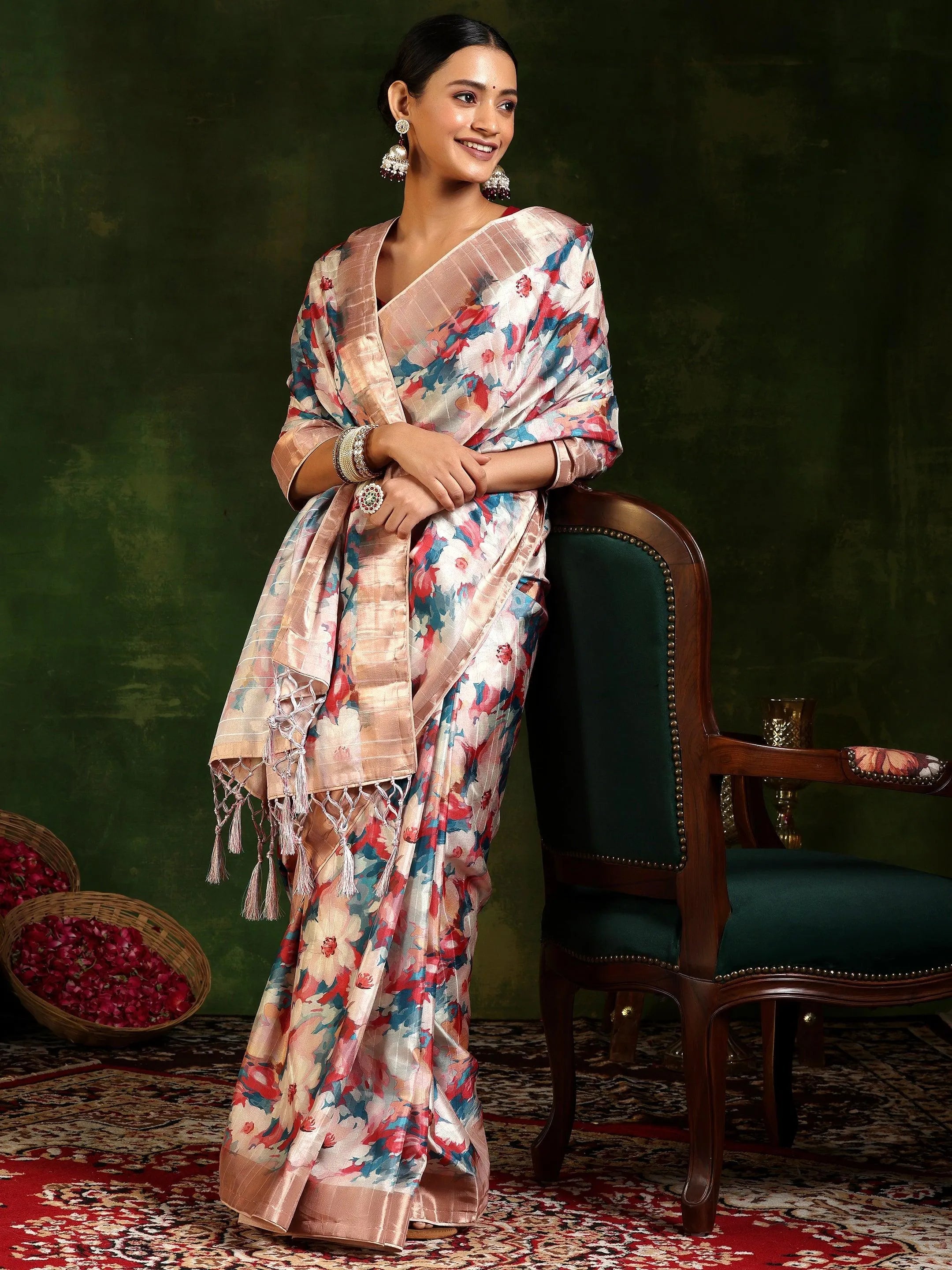 Beige Printed Silk Blend Saree With Unstitched Blouse Piece