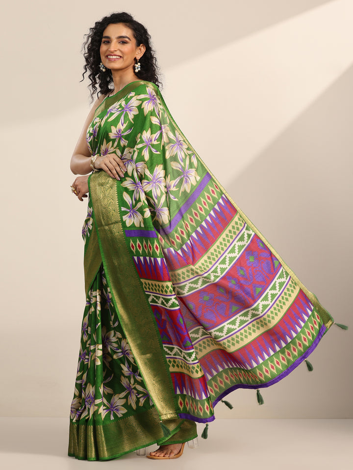 Green Printed Silk Blend Saree With Unstitched Blouse Piece