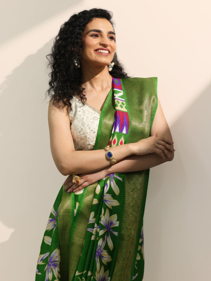 Green Printed Silk Blend Saree With Unstitched Blouse Piece