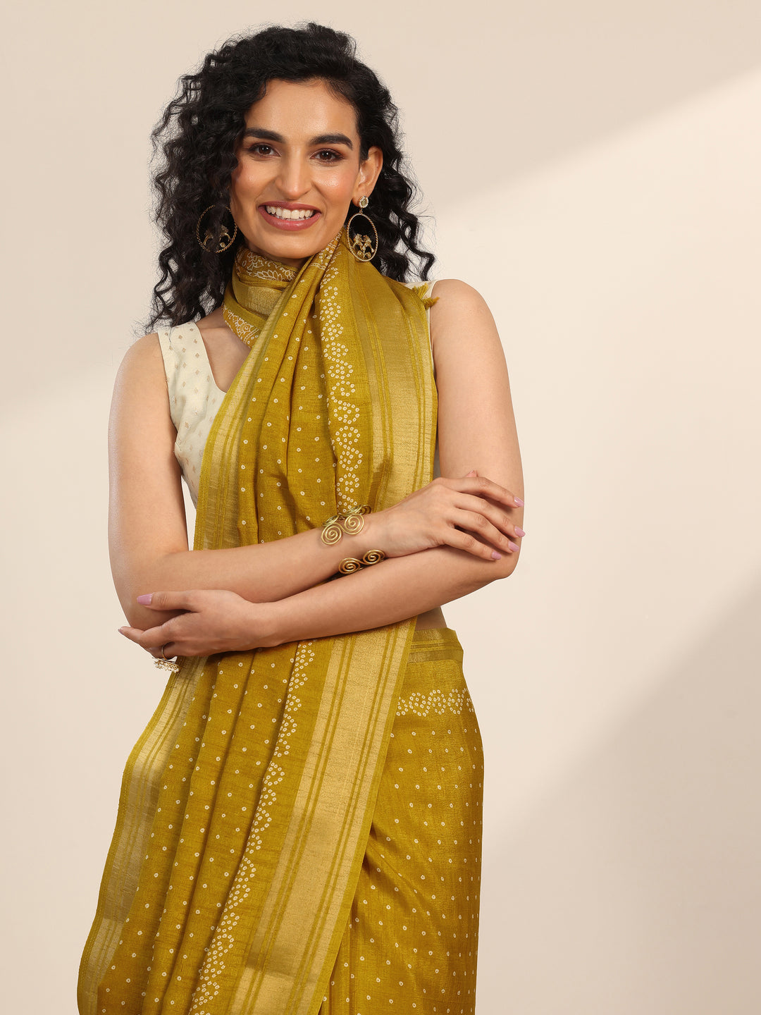 Mustard Printed Georgette Saree With Unstitched Blouse Piece