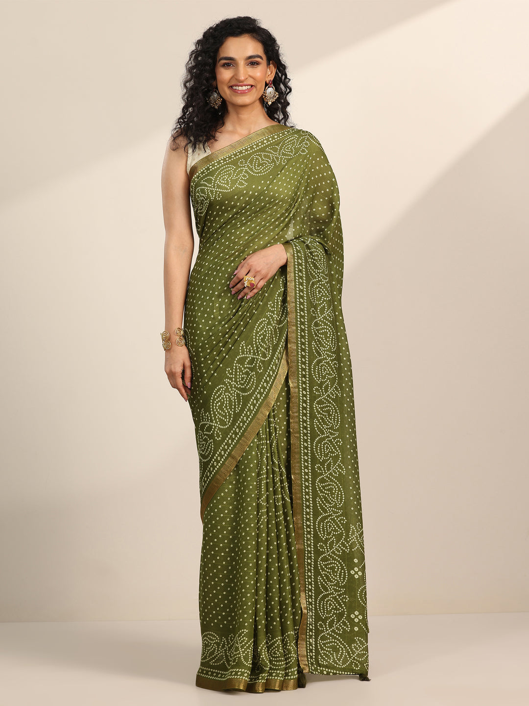 Green Printed Georgette Saree With Unstitched Blouse Piece