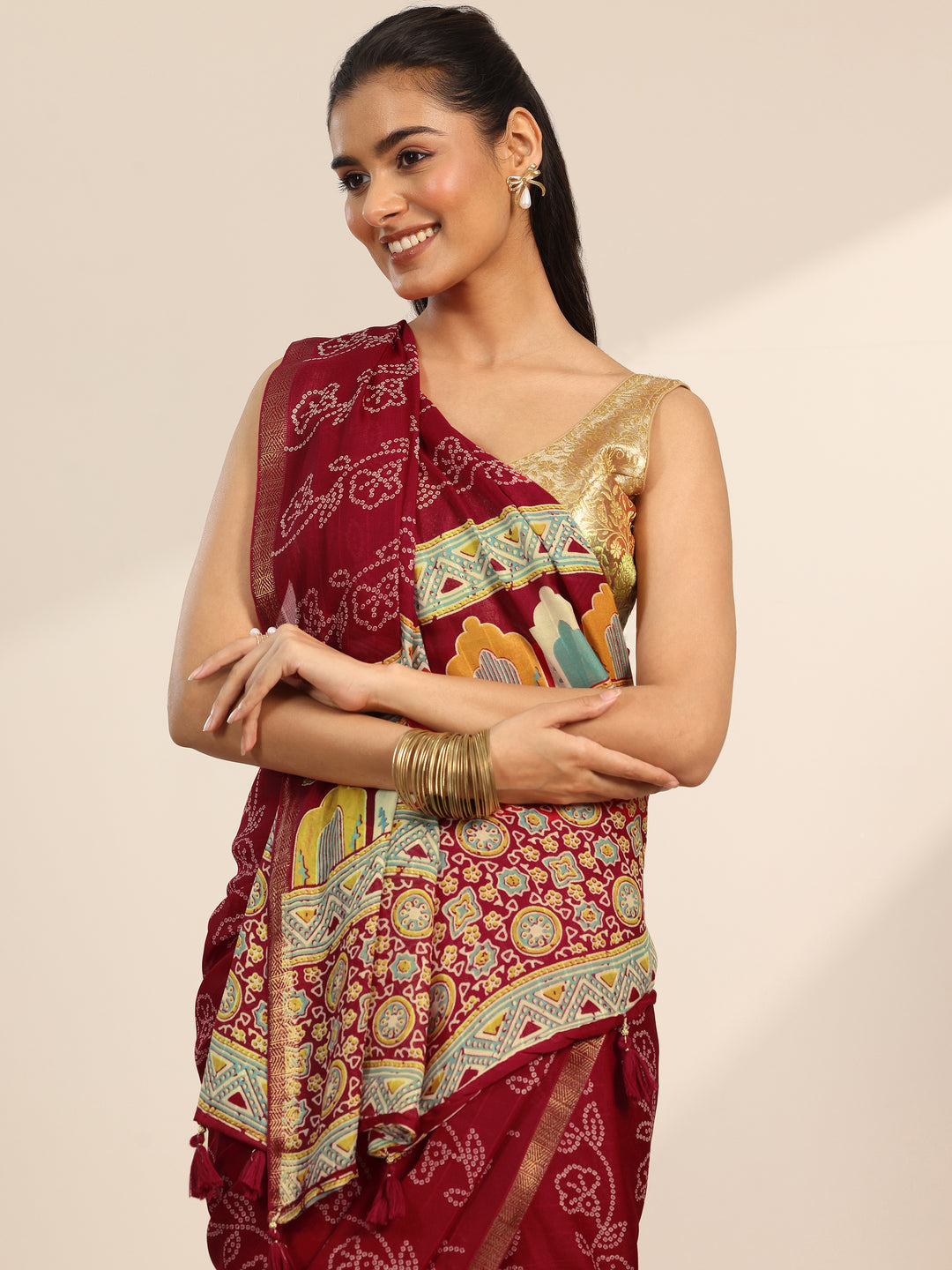 Red Printed Georgette Saree With Unstitched Blouse Piece