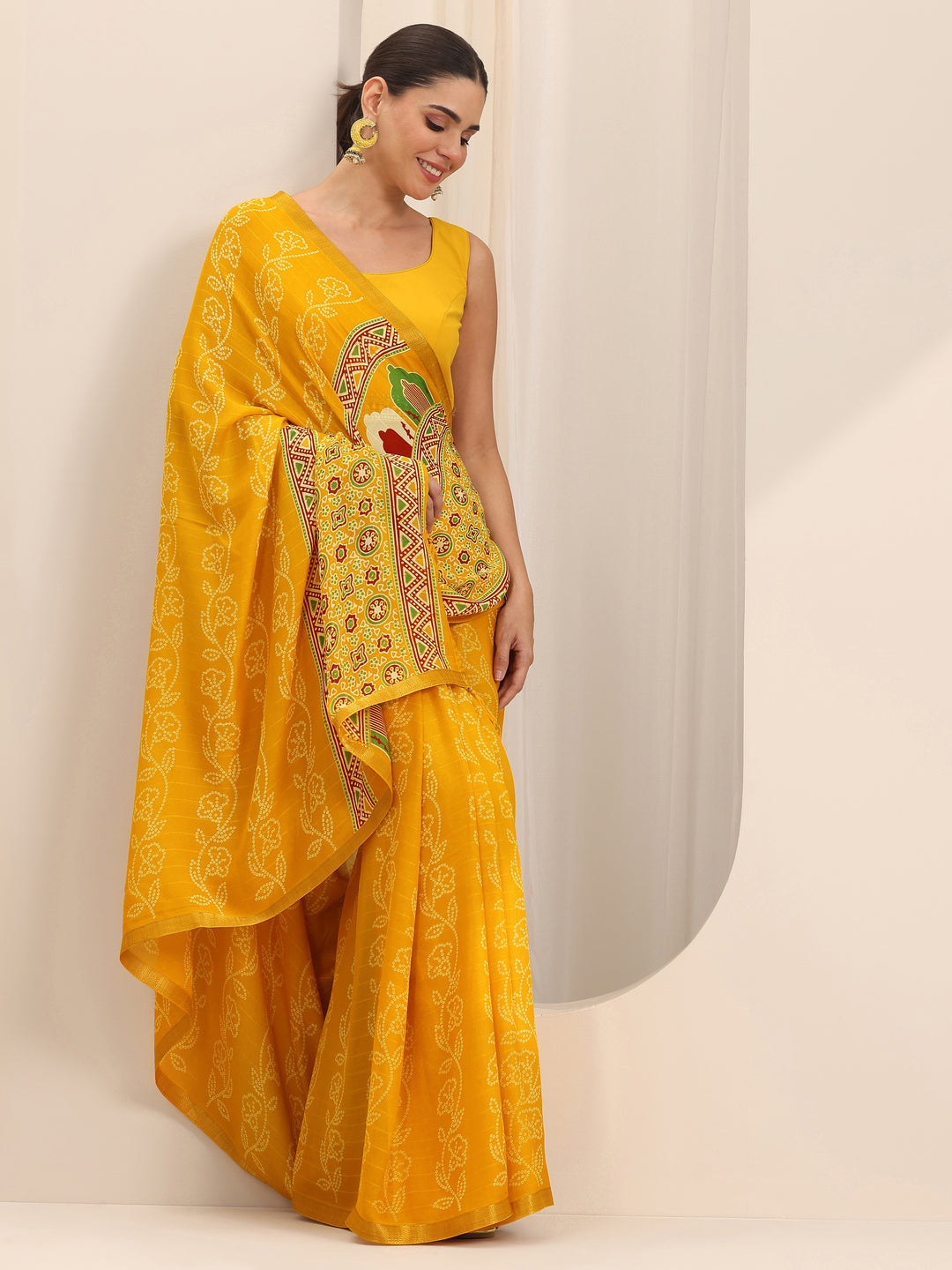 Yellow Printed Georgette Saree With Unstitched Blouse Piece