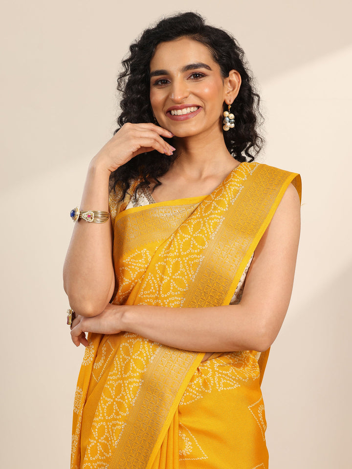 Yellow Printed Georgette Saree With Unstitched Blouse Piece