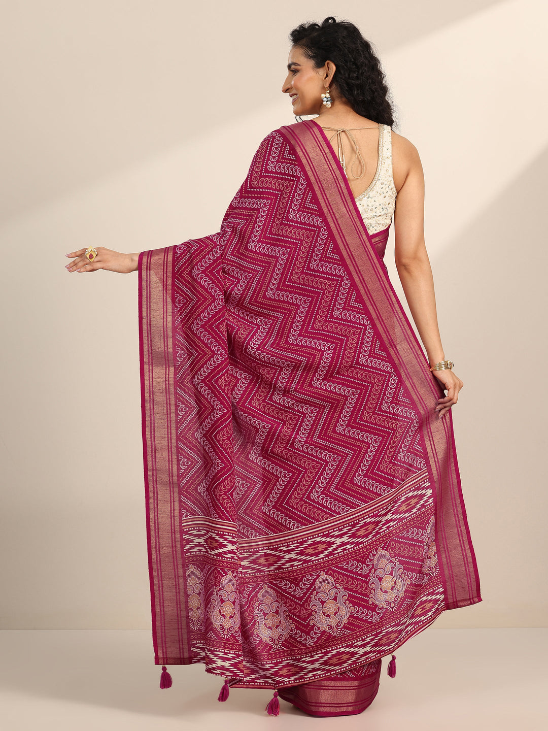 Pink Printed Silk Blend Saree With Unstitched Blouse Piece