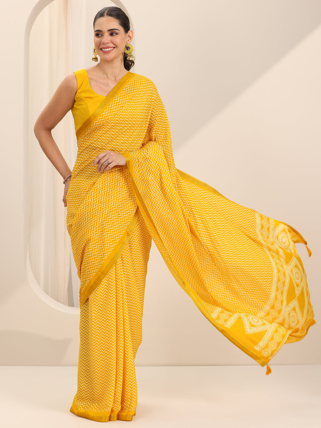 Yellow Printed Georgette Saree With Unstitched Blouse Piece