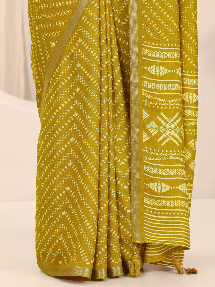 Mustard Printed Georgette Saree With Unstitched Blouse Piece