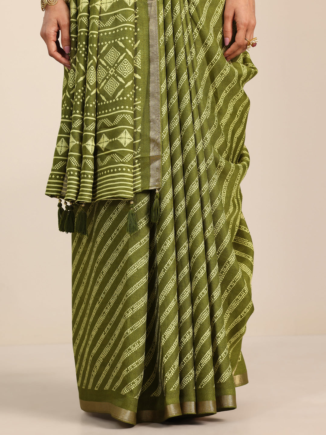Green Printed Georgette Saree With Unstitched Blouse Piece