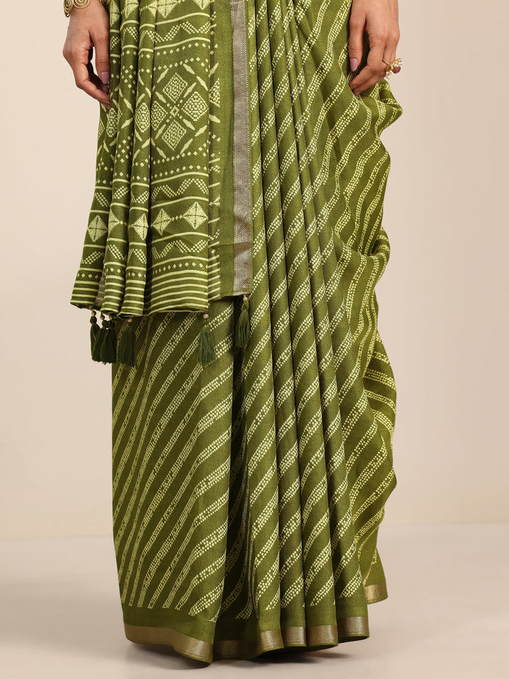 Green Printed Georgette Saree With Unstitched Blouse Piece