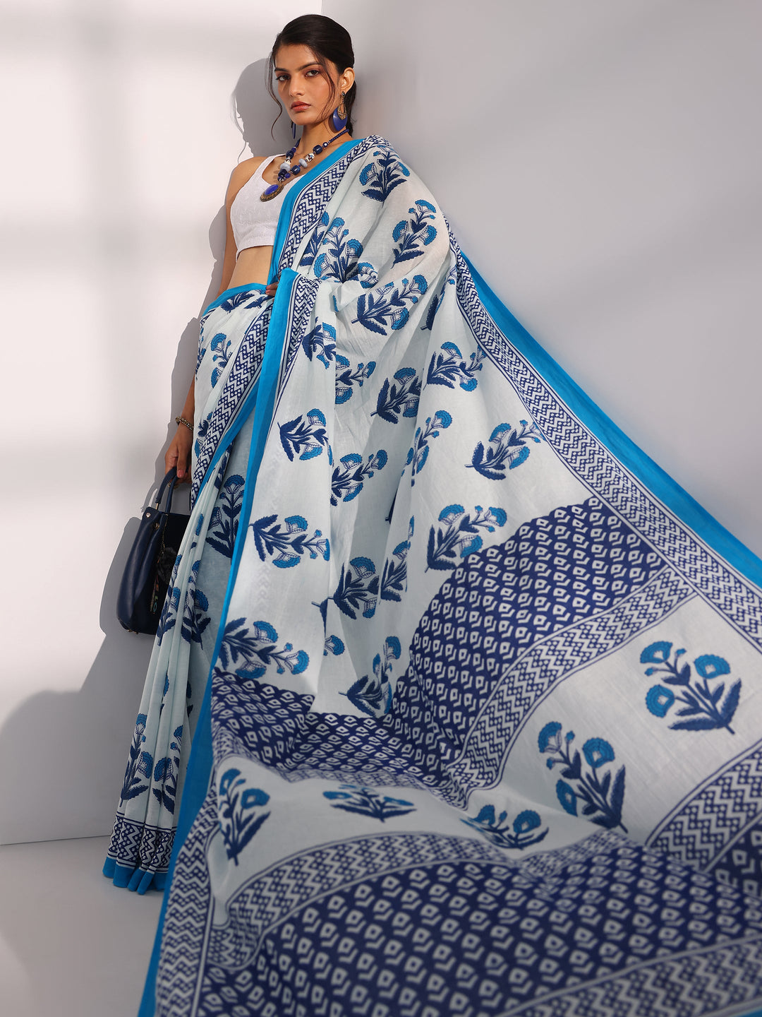 White Printed Cotton Saree With Unstitched Blouse Piece