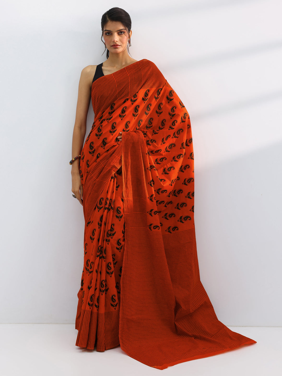 Orange Printed Cotton Saree With Unstitched Blouse Piece