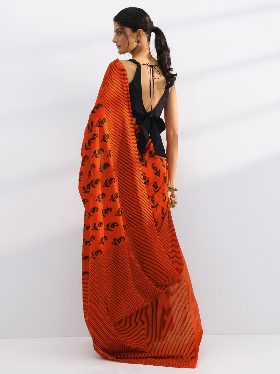 Orange Printed Cotton Saree With Unstitched Blouse Piece