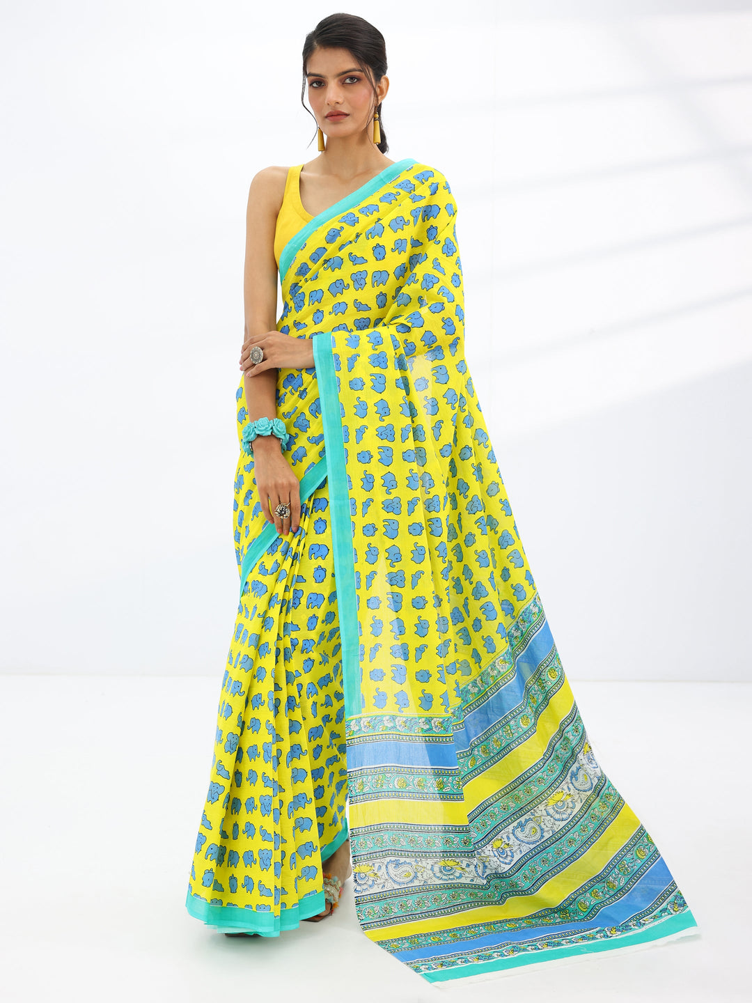 Yellow Printed Cotton Saree With Unstitched Blouse Piece