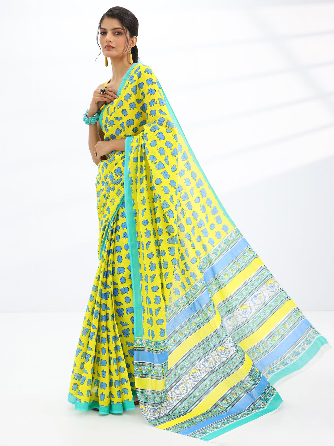 Yellow Printed Cotton Saree With Unstitched Blouse Piece