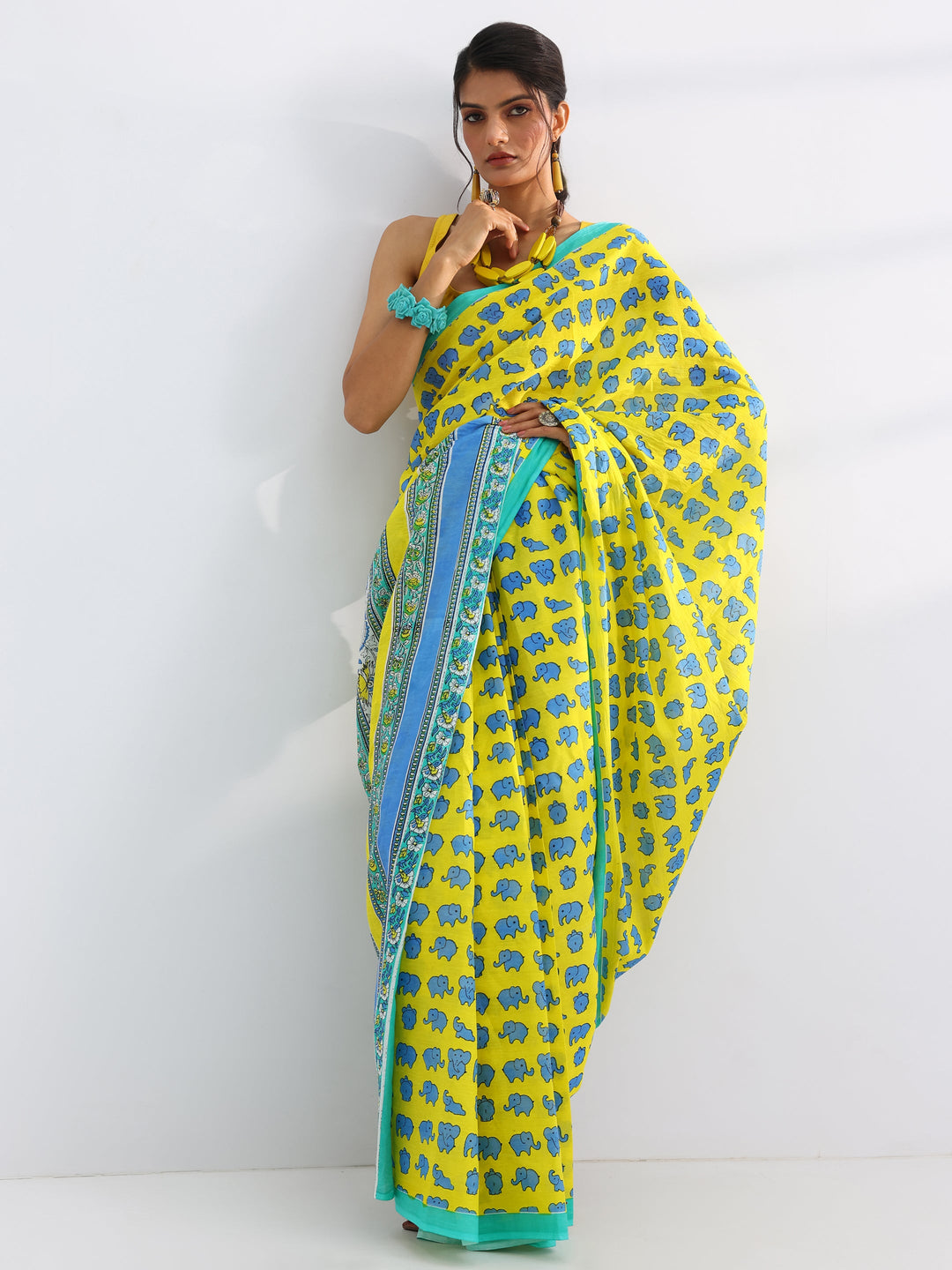 Yellow Printed Cotton Saree With Unstitched Blouse Piece