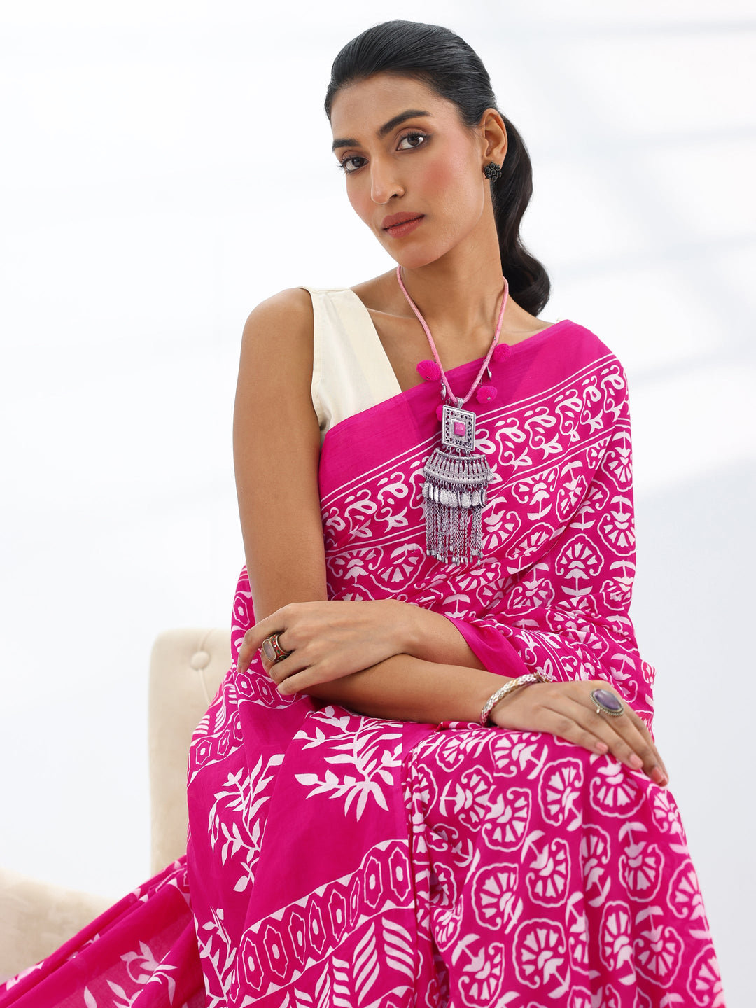 Pink Printed Cotton Saree With Unstitched Blouse Piece