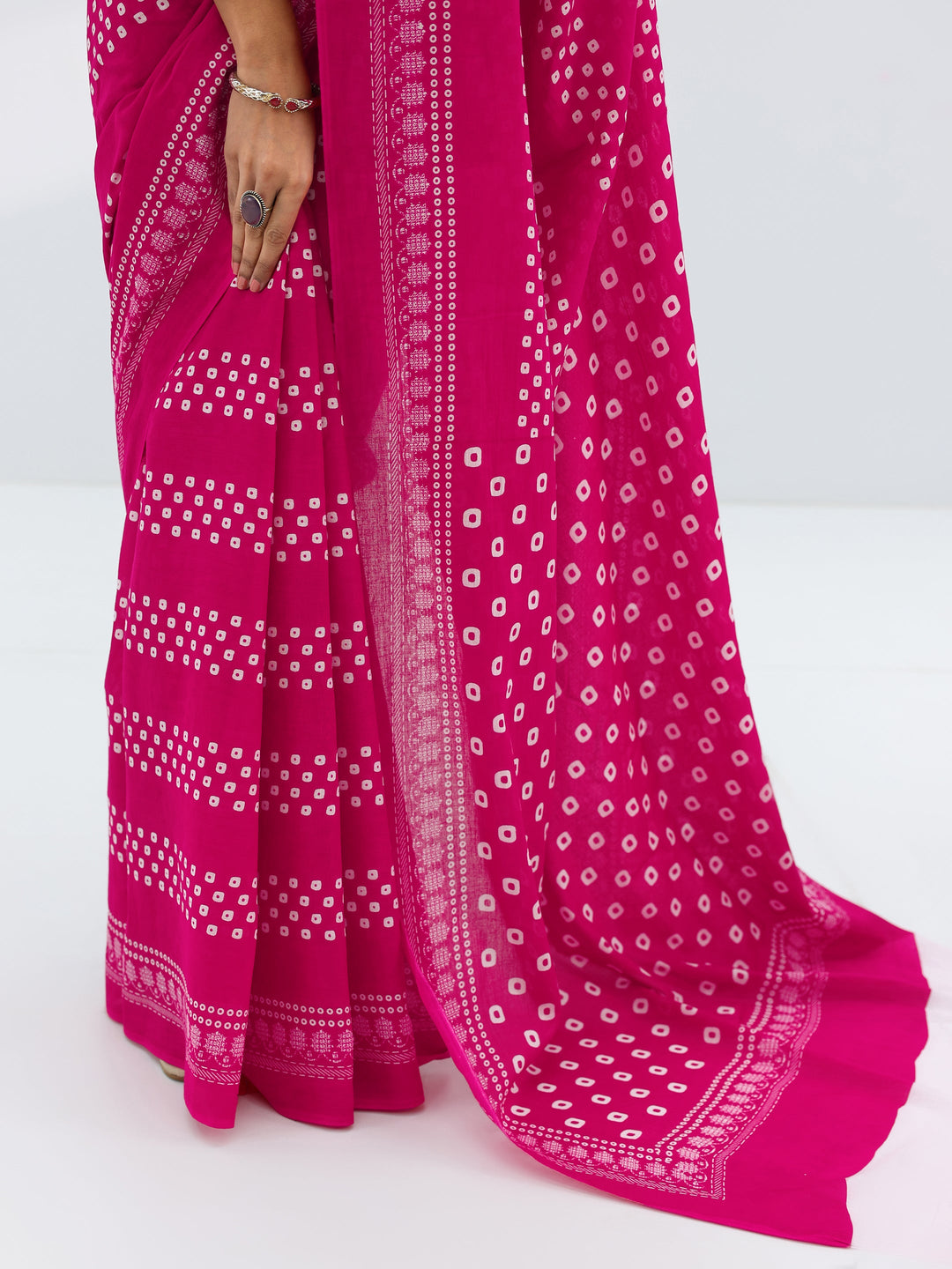 Pink Printed Cotton Saree With Unstitched Blouse Piece
