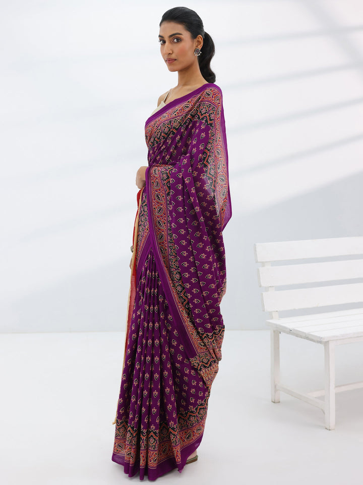 Burgundy Printed Cotton Saree With Unstitched Blouse Piece