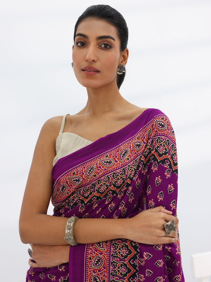 Burgundy Printed Cotton Saree With Unstitched Blouse Piece