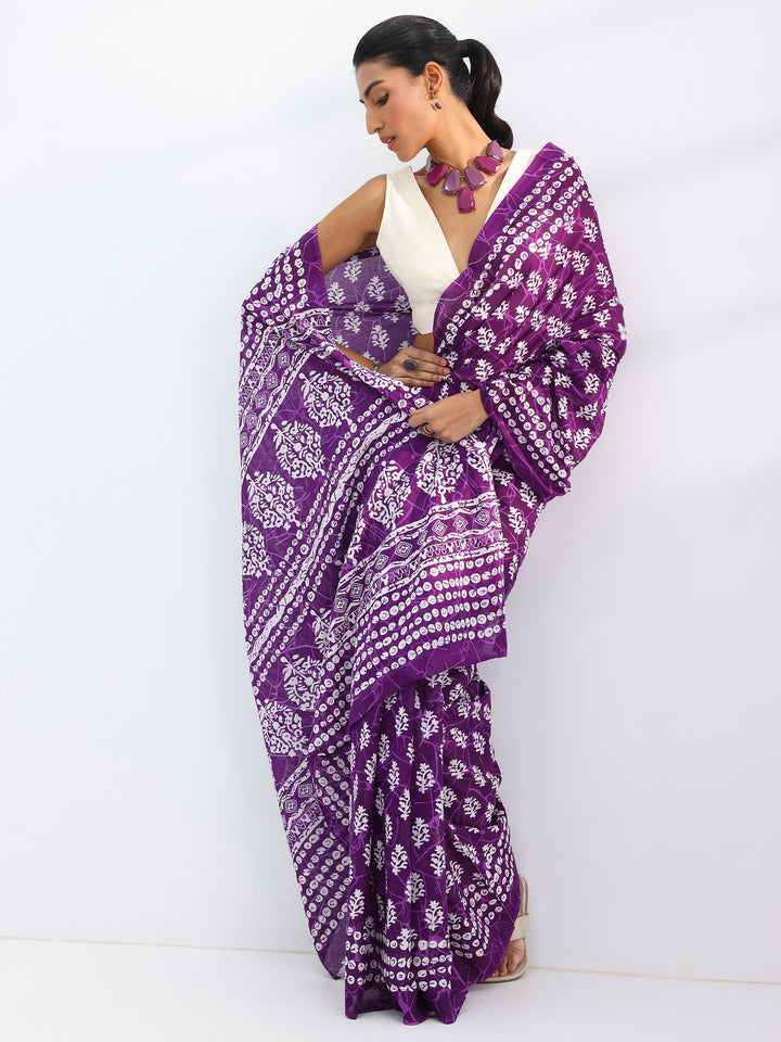 Burgundy Printed Cotton Saree With Unstitched Blouse Piece