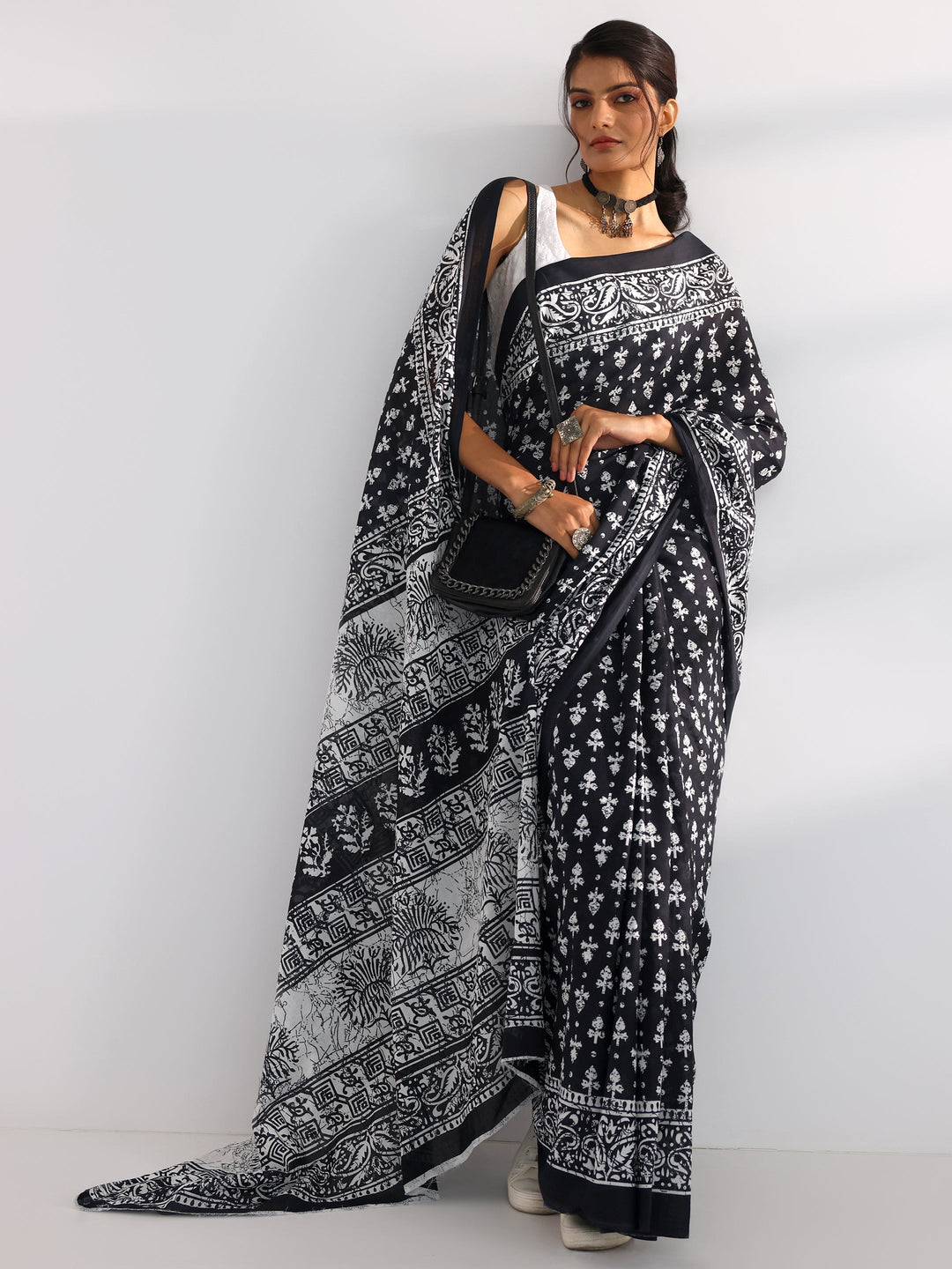 Black Printed Cotton Saree With Unstitched Blouse Piece
