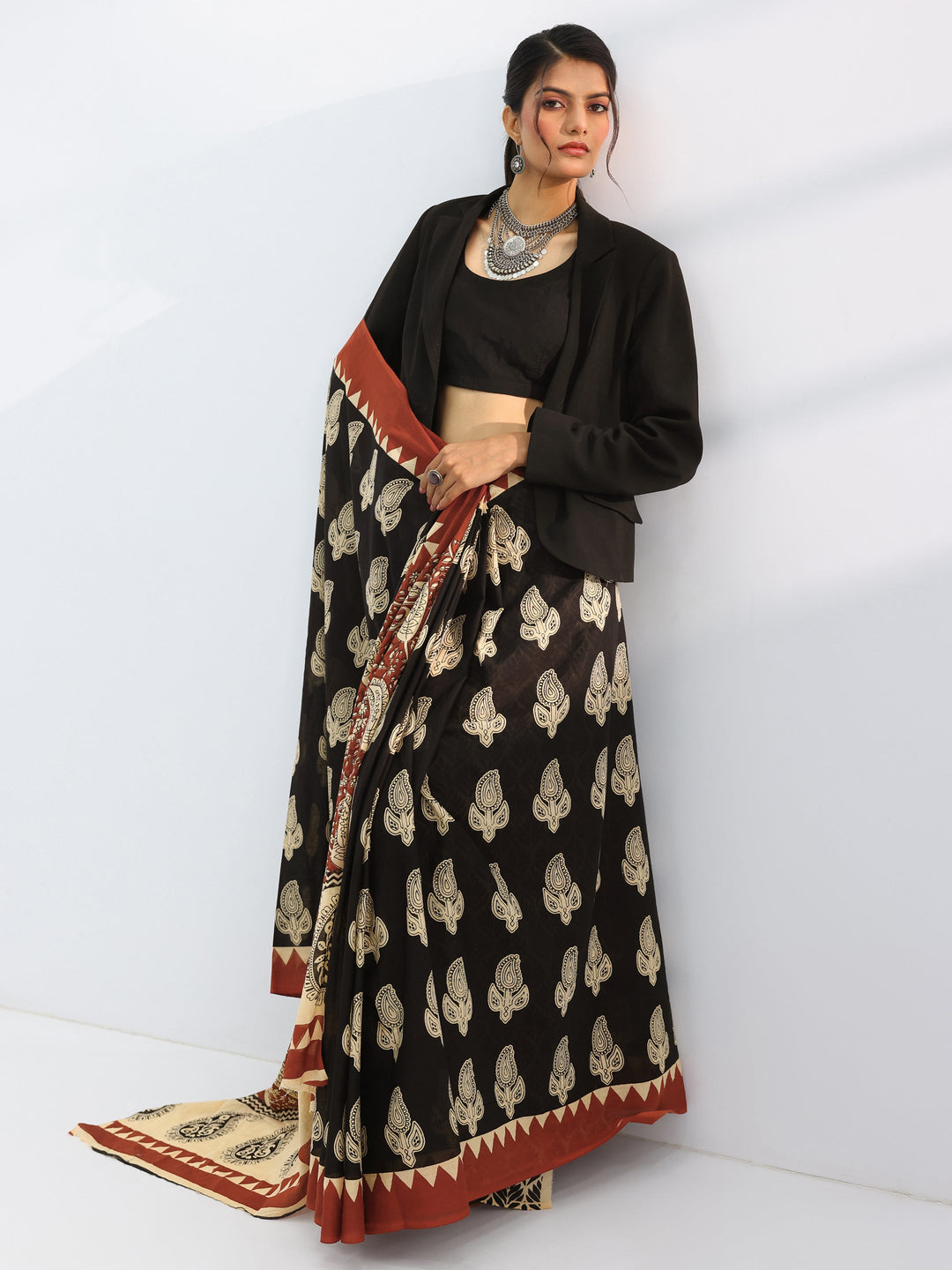 Black Printed Cotton Saree With Unstitched Blouse Piece