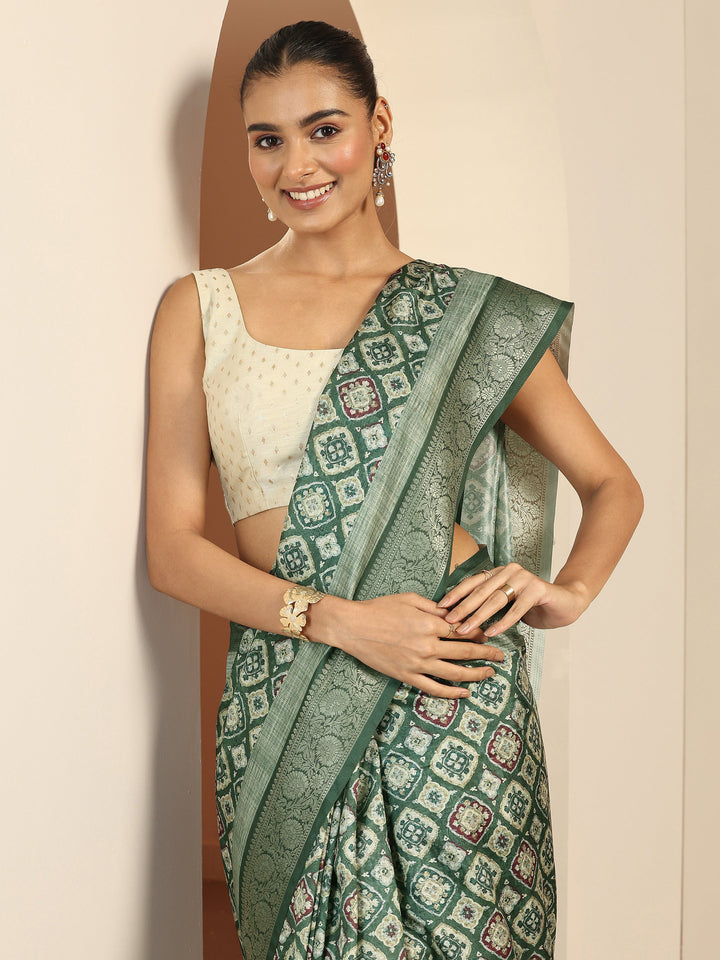 Green Printed Silk Blend Saree With Unstitched Blouse Piece