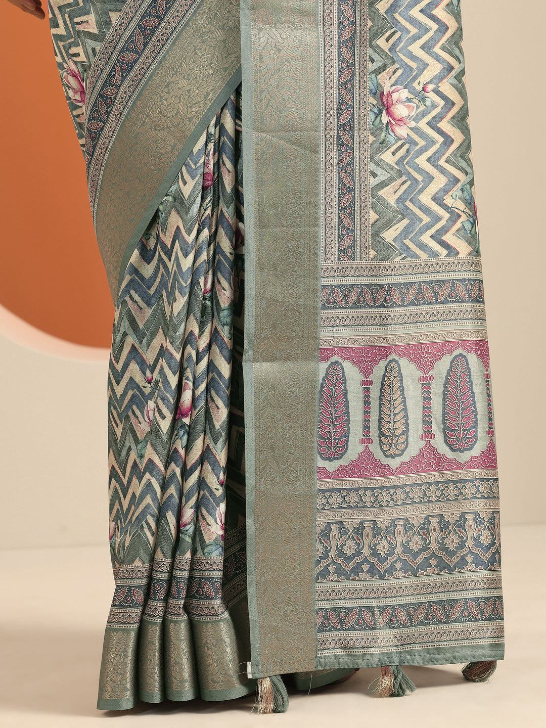 Blue Printed Silk Blend Saree With Unstitched Blouse Piece