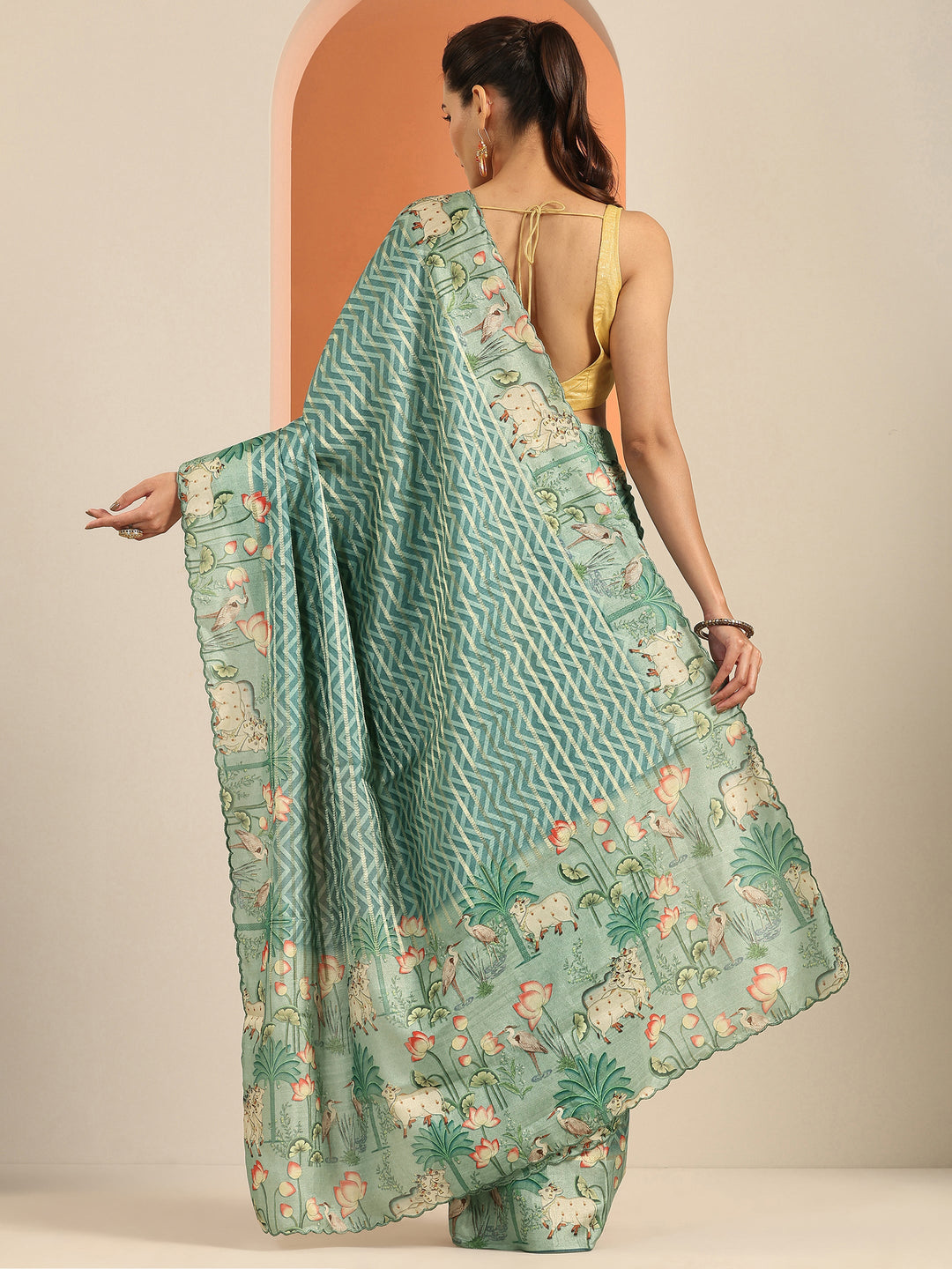 Green Printed Silk Blend Saree With Unstitched Blouse Piece