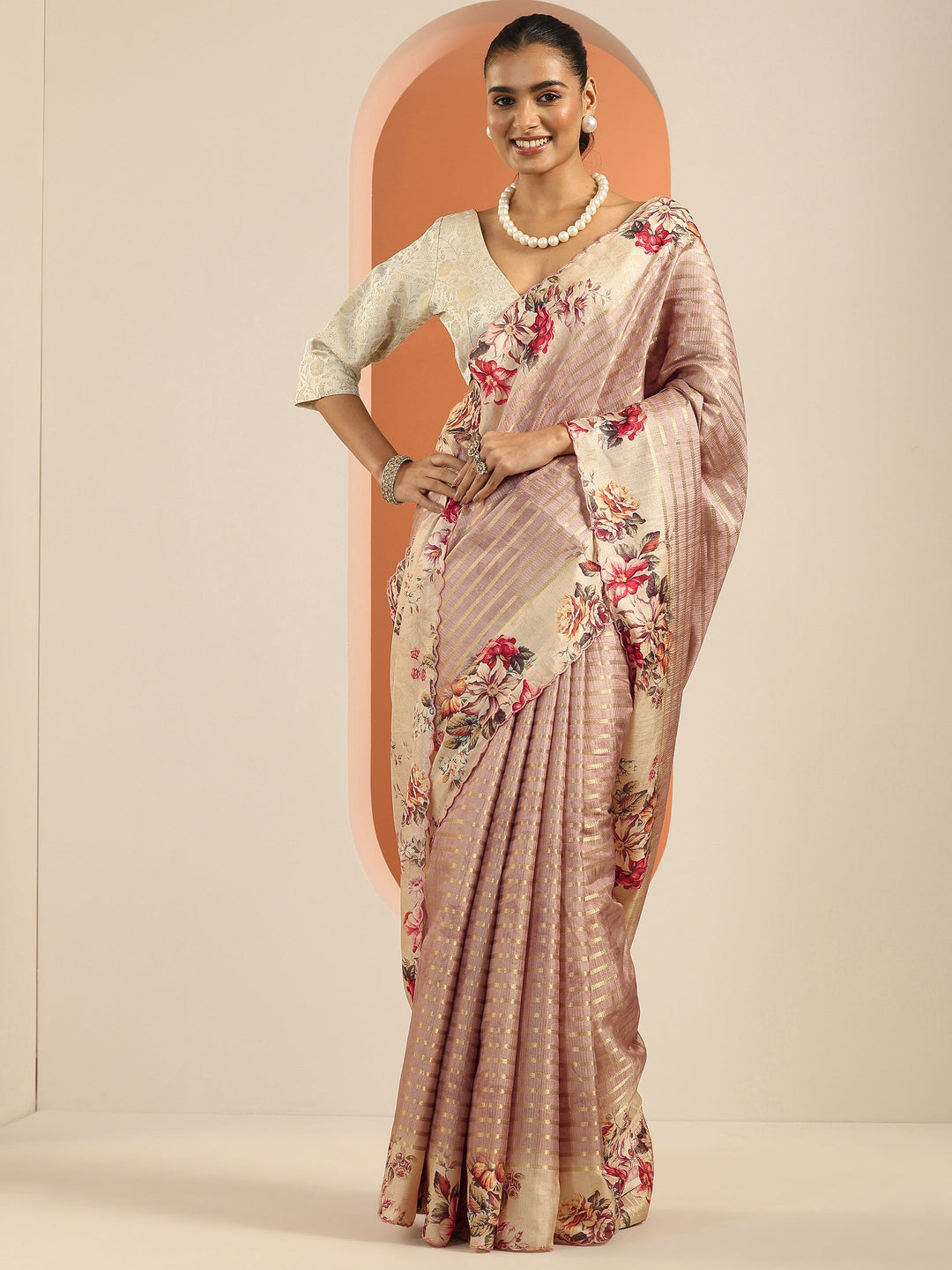 Pink Printed Silk Blend Saree With Unstitched Blouse Piece