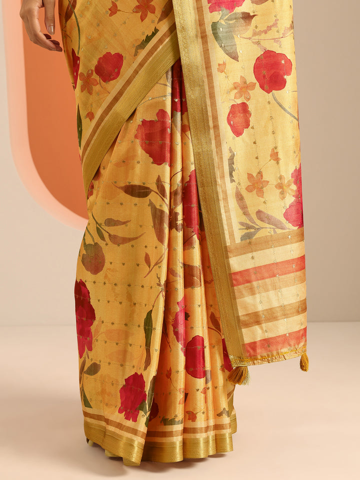 Mustard Printed Silk Blend Saree With Unstitched Blouse Piece