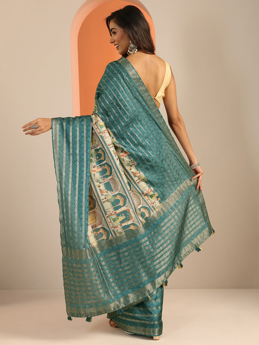Teal Printed Silk Blend Saree With Unstitched Blouse Piece