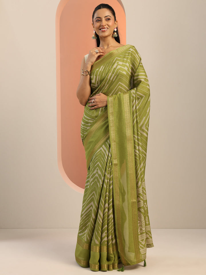 Green Printed Georgette Saree With Unstitched Blouse Piece