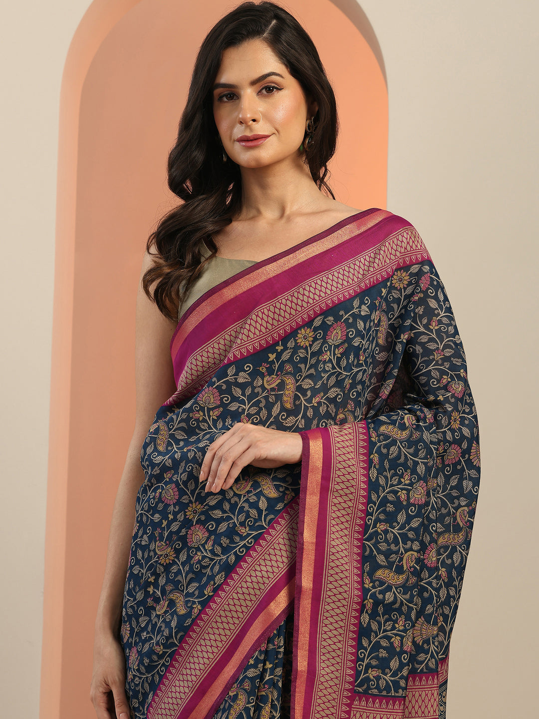 Teal Printed Silk Blend Saree With Unstitched Blouse Piece
