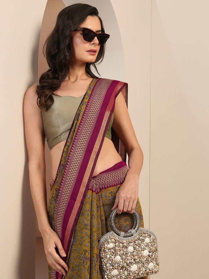 Mustard Printed Silk Blend Saree With Unstitched Blouse Piece