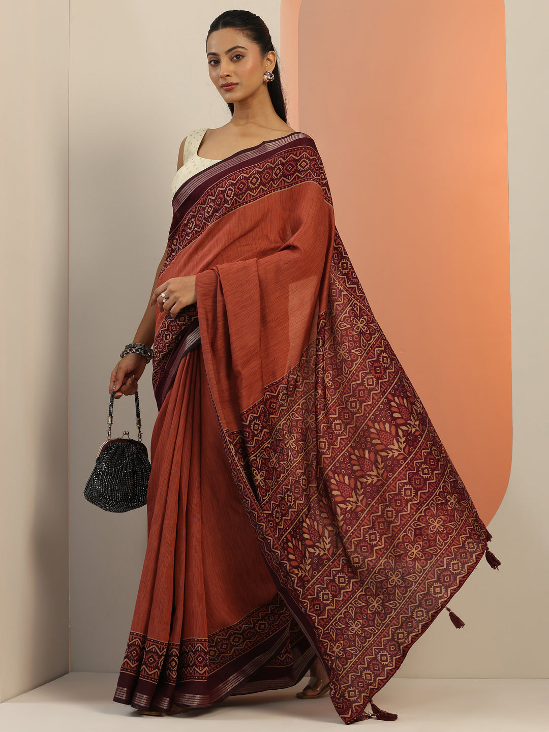 Rust Solid Silk Blend Saree With Unstitched Blouse Piece