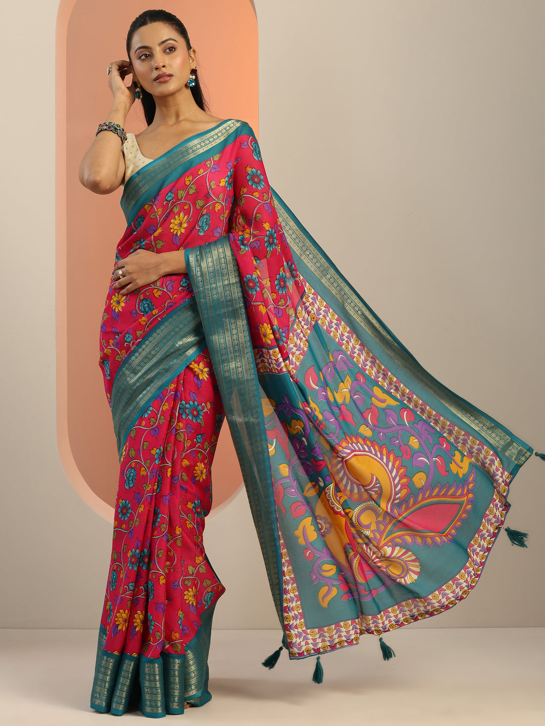 Pink Printed Georgette Saree With Unstitched Blouse Piece