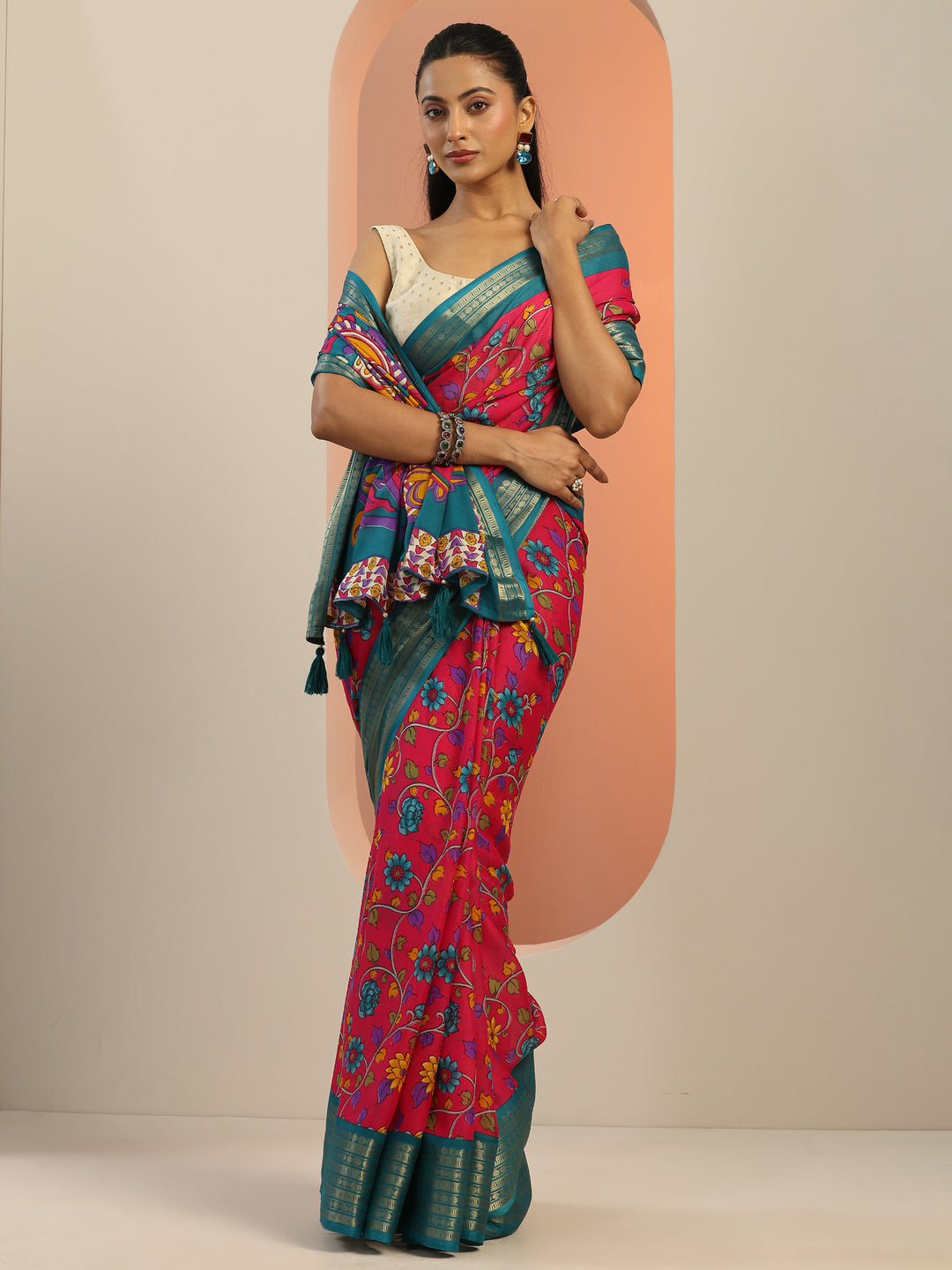 Pink Printed Georgette Saree With Unstitched Blouse Piece