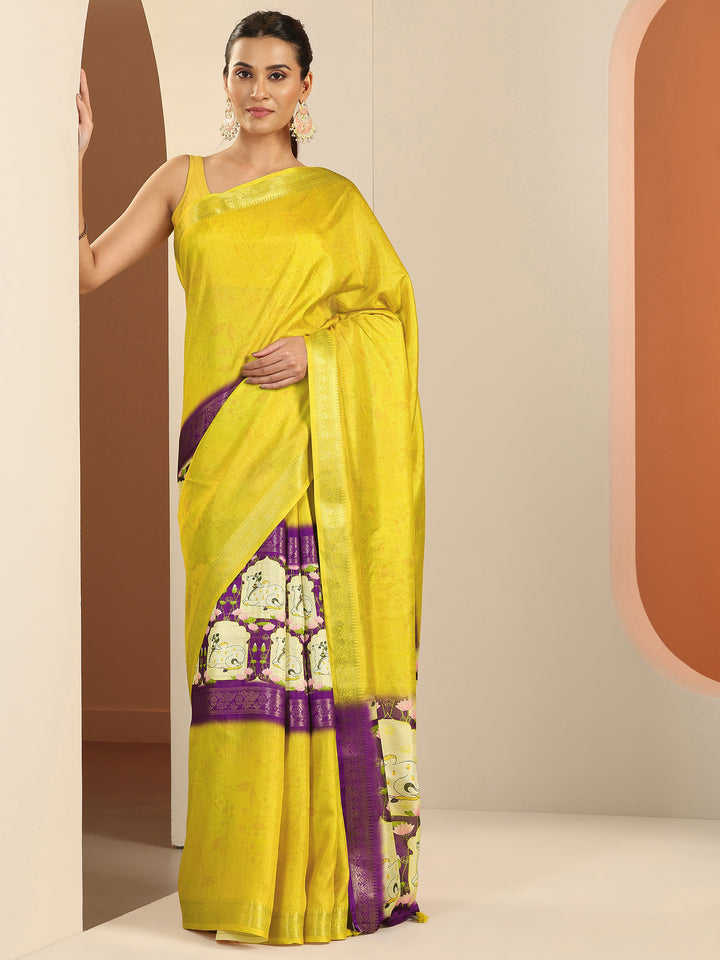 Yellow Printed Georgette Saree With Unstitched Blouse Piece
