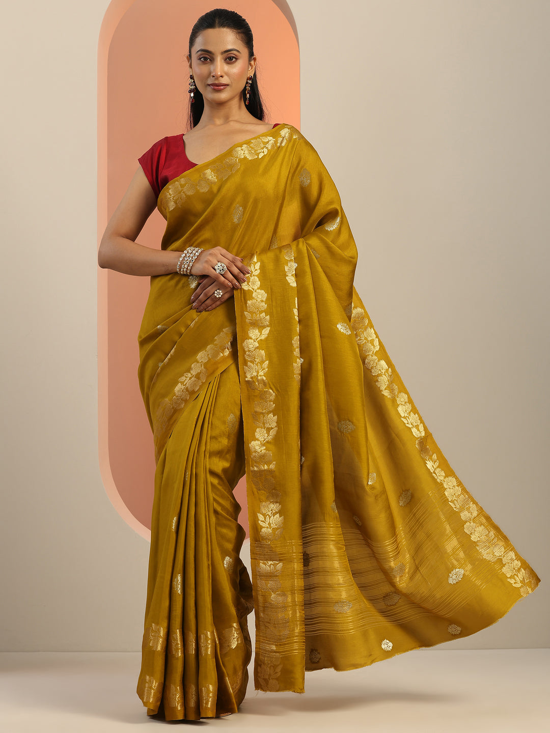 Mustard Woven Design Silk Blend Saree With Unstitched Blouse Piece