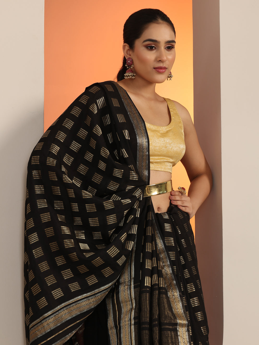 Black Woven Design Silk Blend Saree With Unstitched Blouse Piece