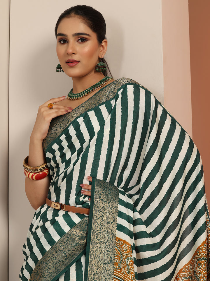 Green Printed Silk Blend Saree With Unstitched Blouse Piece