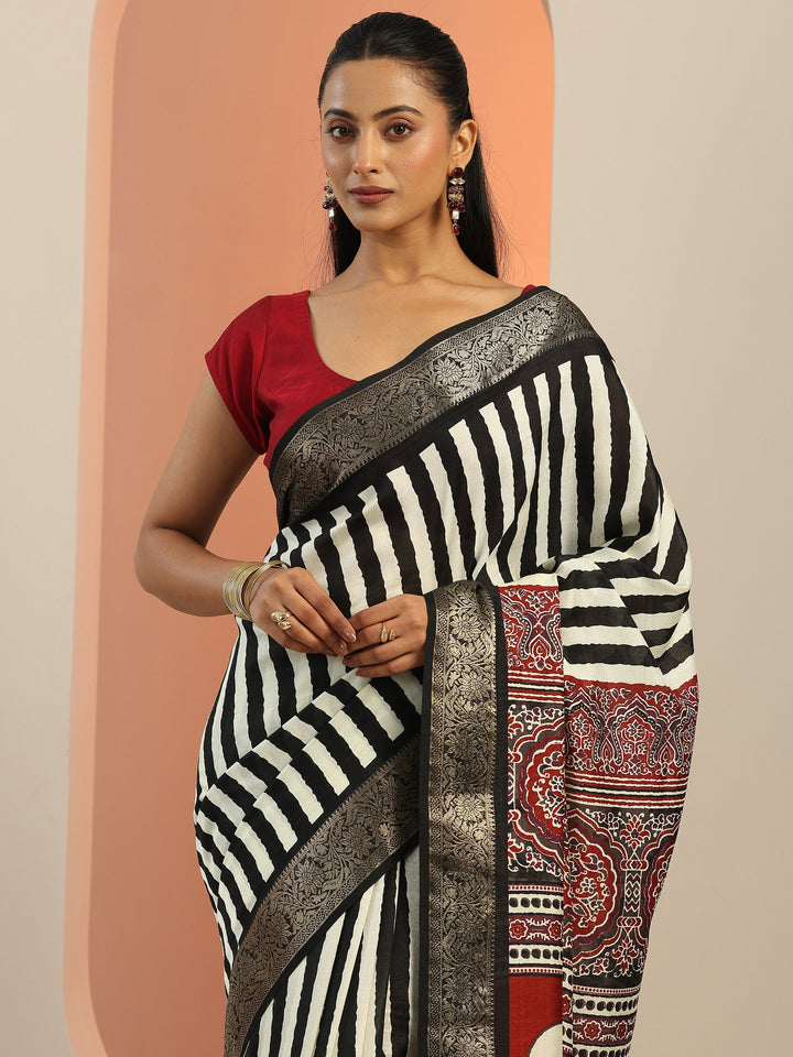 Black Printed Silk Blend Saree With Unstitched Blouse Piece