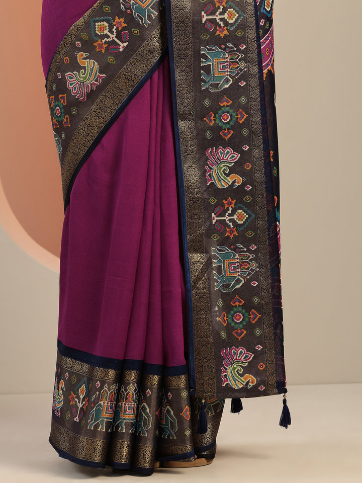 Magenta Solid Georgette Saree With Unstitched Blouse Piece