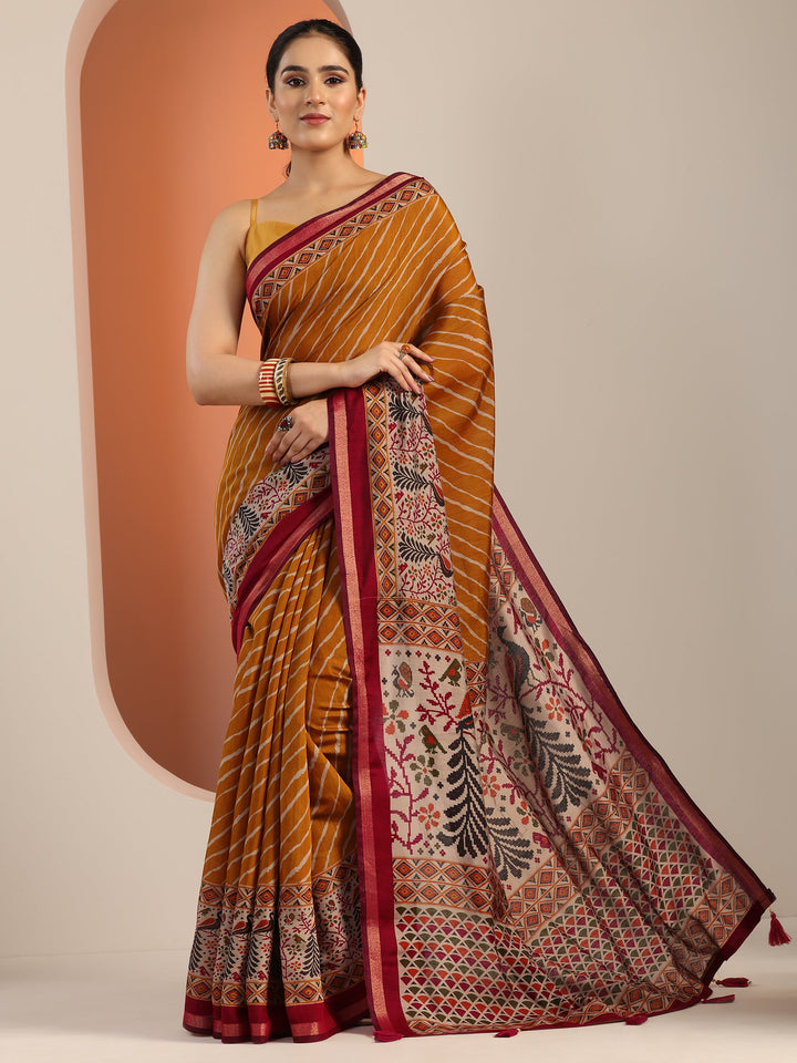 Mustard Printed Cotton Blend Saree With Unstitched Blouse Piece